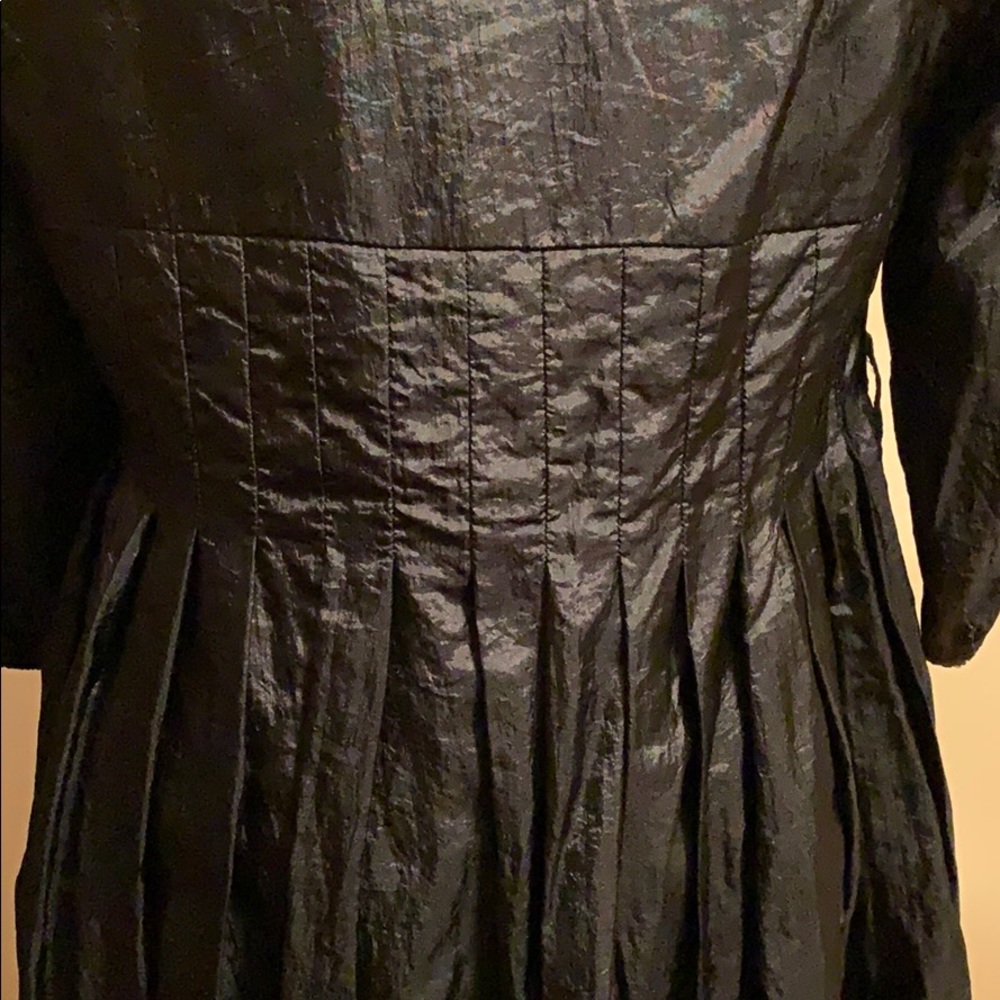 Stylish Raincoat ☔️ - Picture 5 of 6